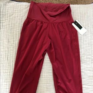 Lululemon om pants 8